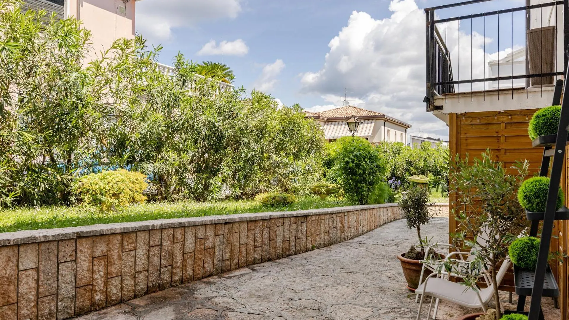 Villa Magnolia Apartments, Lago Di Garda 佩斯基耶拉德加达 意大利
