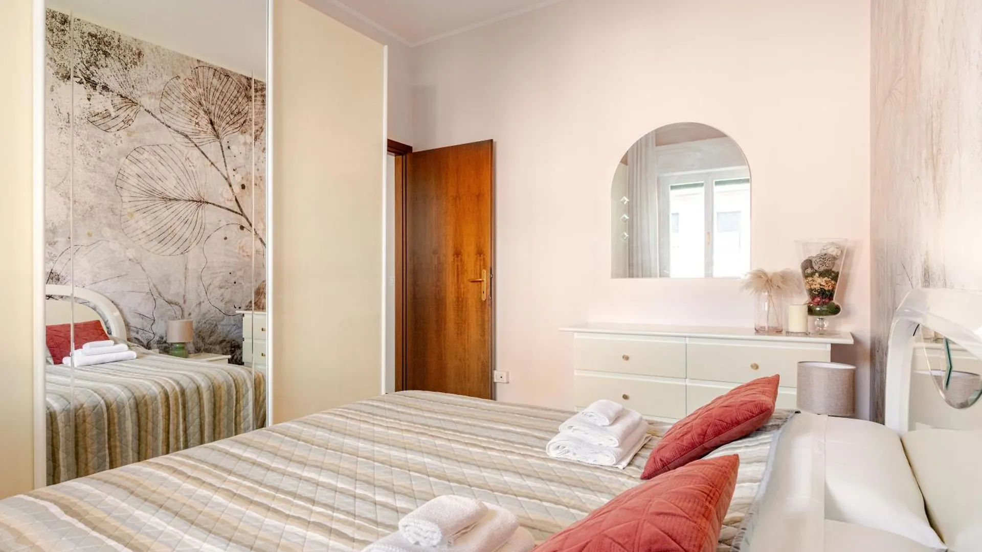 公寓 Villa Magnolia Apartments, Lago Di Garda 佩斯基耶拉德加达